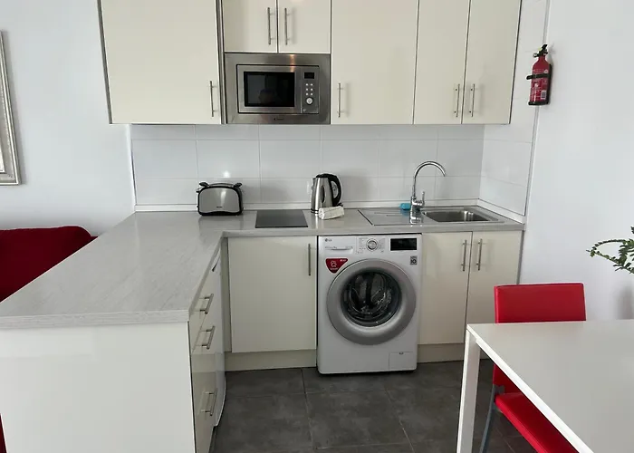 Stunning 1 Bedroom Apartment